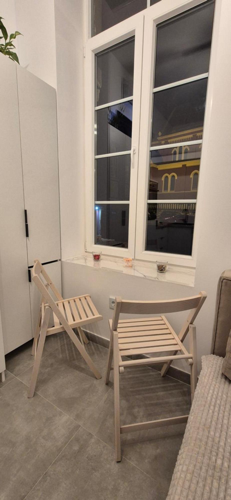Apartment Postcard *
